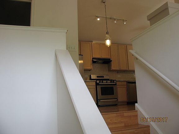 3rd image of 89 Cantal Ct