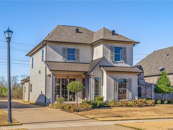 2nd image of 267 Danielle Dr
