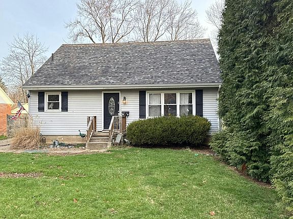 2nd image of 121 Hines St SW