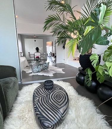5th image of 2325 W Diversey Ave #2