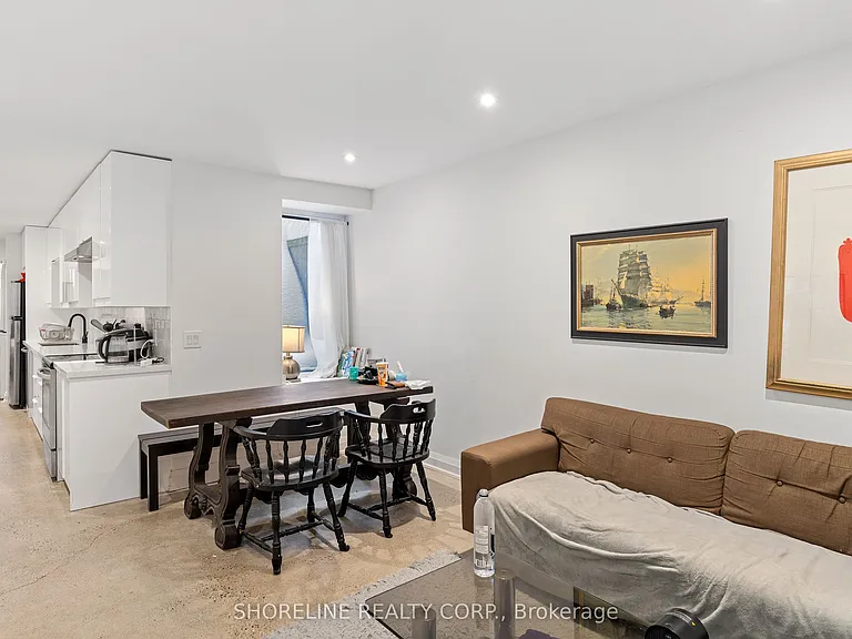 14 Seaforth Ave #BASEMENT — Photo 1