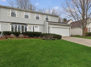 203 Alexandria Dr, Vernon Hills, IL