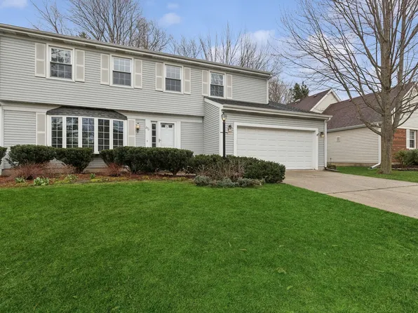 203 Alexandria Dr, Vernon Hills, IL 60061