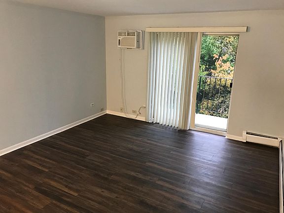 2nd image of 276 Shorewood Dr APT 2D