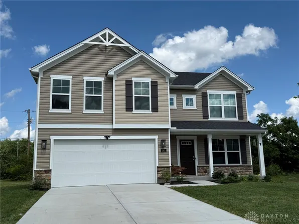 562 Maxwell Ct, Germantown, OH 45327