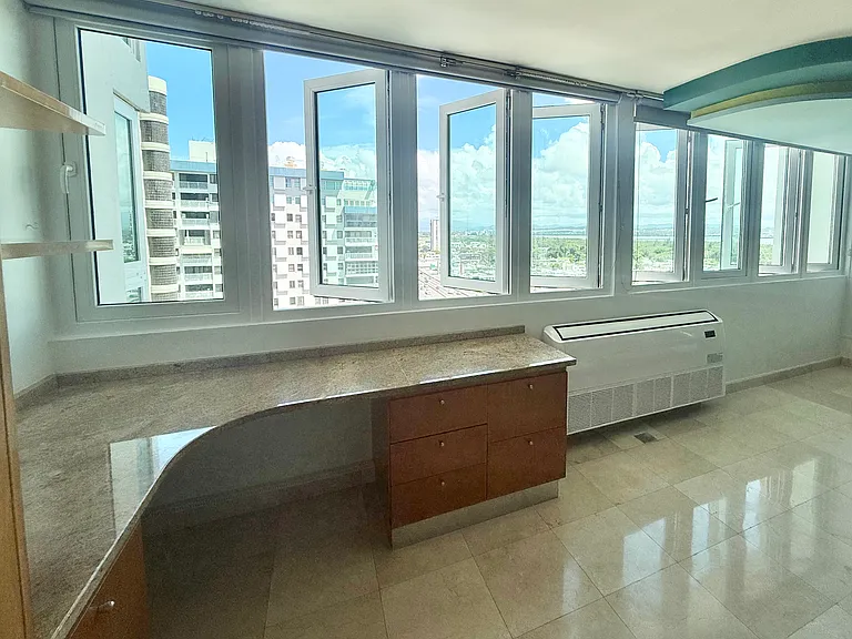 4429 Park Plaza Isla Verde Ave — Photo 8