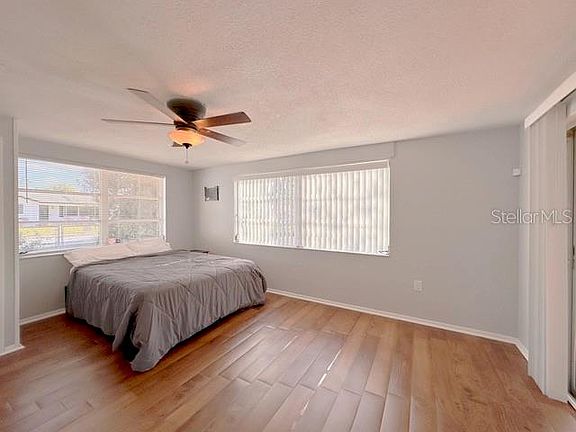 3rd image of 7924 Halsey Dr