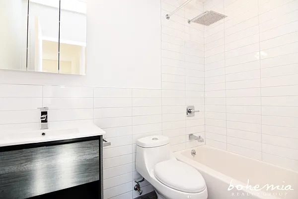 Rented by Bohemia Realty Group | media 31