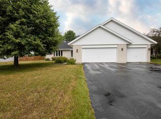 473 Verbena St, Roscoe, IL 61073