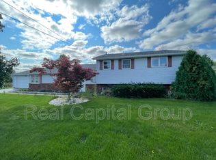 1626 Towerwood Rd, Grand Island, NY 14072