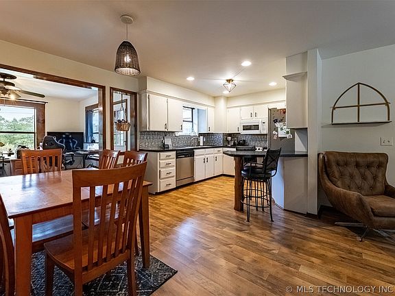 5th image of 6703 Pecan Rd
