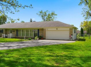 807 Ludwig Park Dr, Fort Wayne, IN 46825
