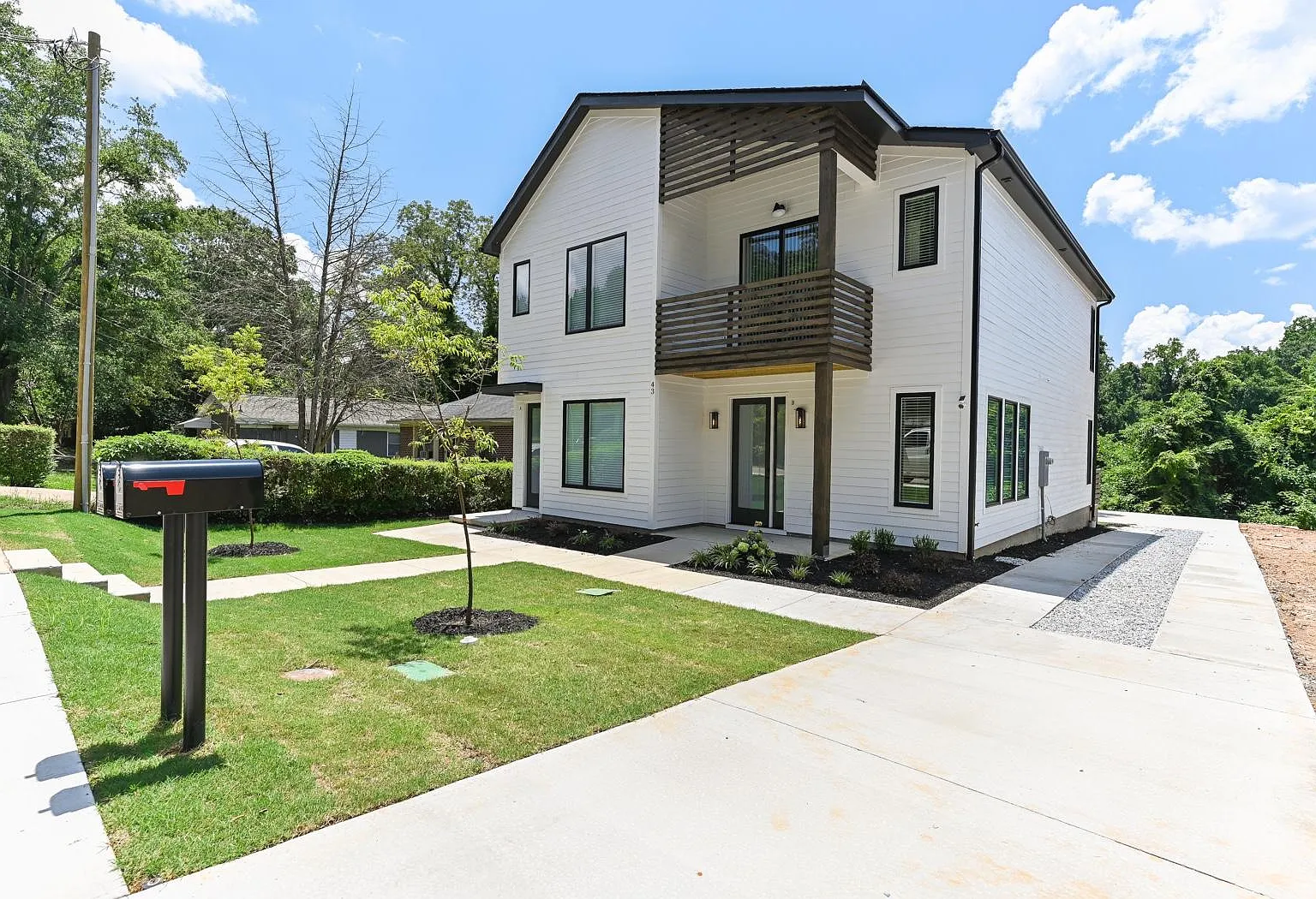 43 Spartanburg St — Photo 2
