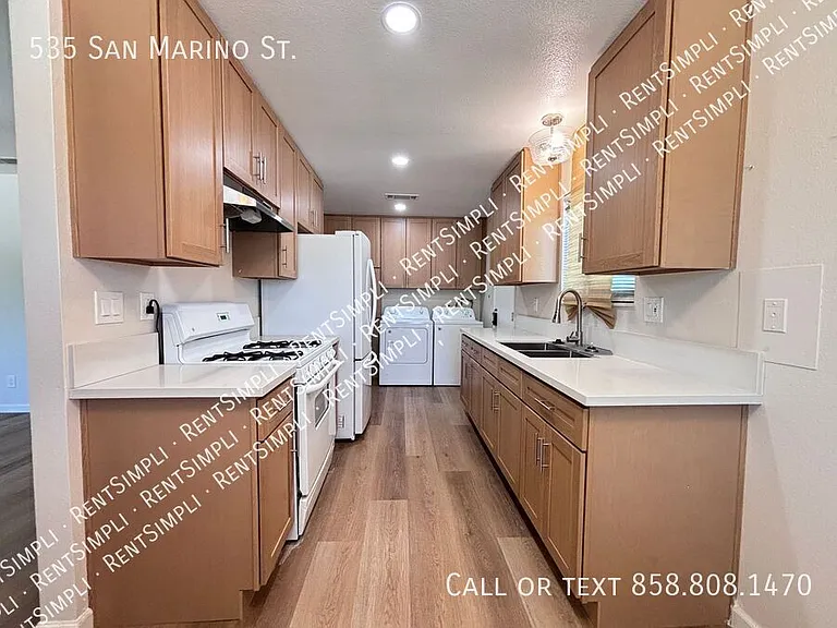 535 San Marino St — Photo 8