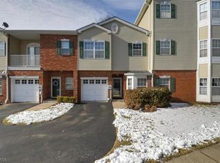 32 Windsor Dr, Lincoln Park, NJ 07035
