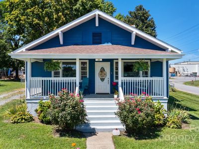 30 17th St SE, Hickory, NC, 28602