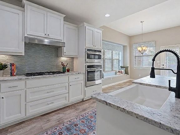 5th image of 2809 Coral Valley Dr