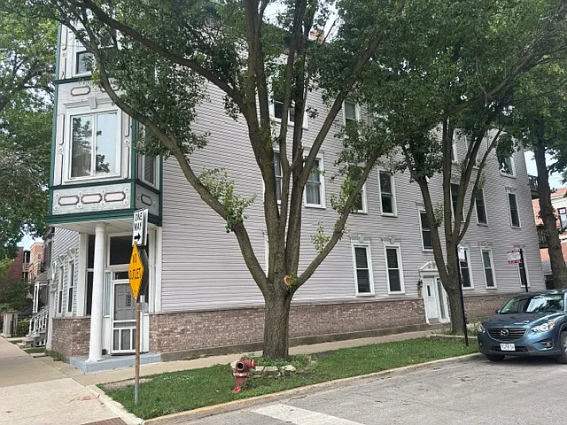 1254 W Henderson St #3R — Photo 14