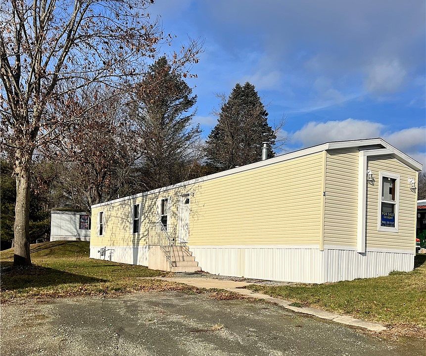 1st image of 3 Locust Dr
