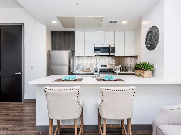 5036 S Slauson Ave, Los Angeles, CA 90230