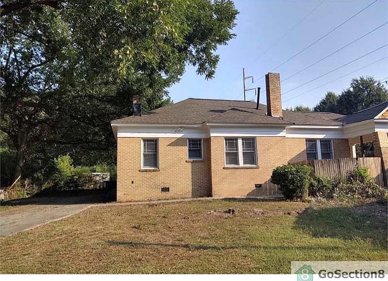 2nd image of 524 Joseph E Lowery Blvd NW