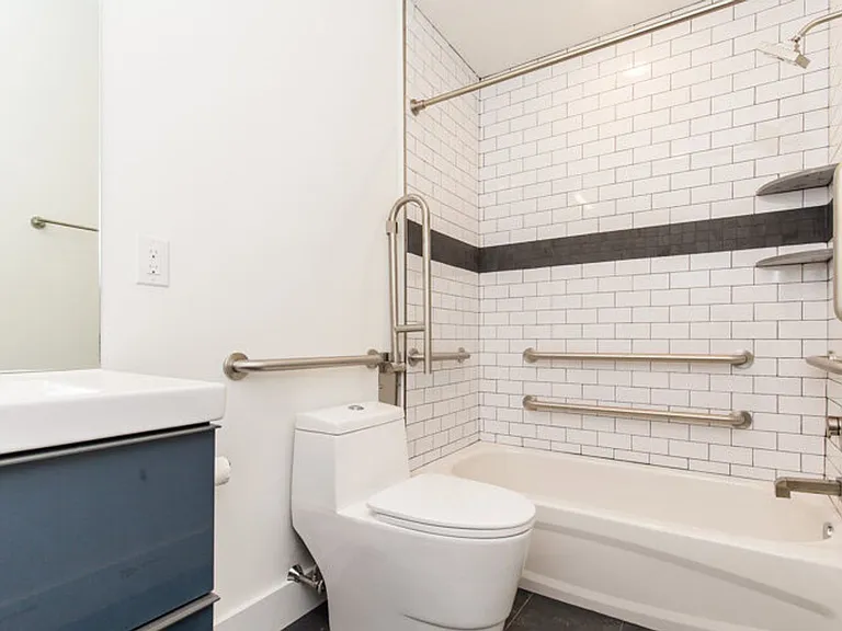 LUDLOW_4100 — Photo 66