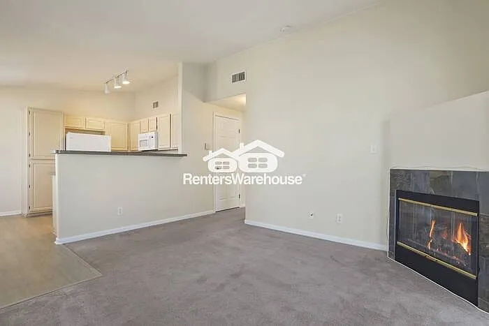 3846 Canyon Ranch Rd #203 — Photo 16