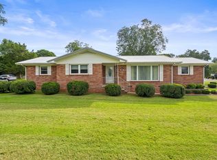 1111 Holders Cove Rd, Winchester, TN 37398