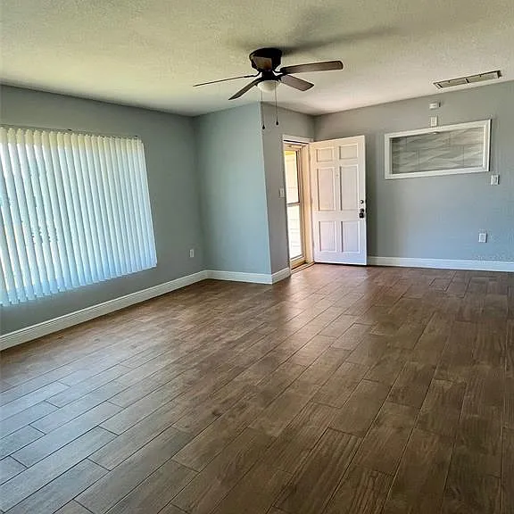 36 Marigold Ln — Photo 2