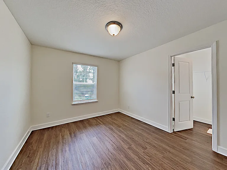 8619 Highfield Ave — Photo 16