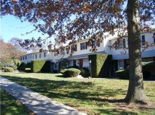 2408 Whitpain Hls #2408, Blue Bell, PA 19422