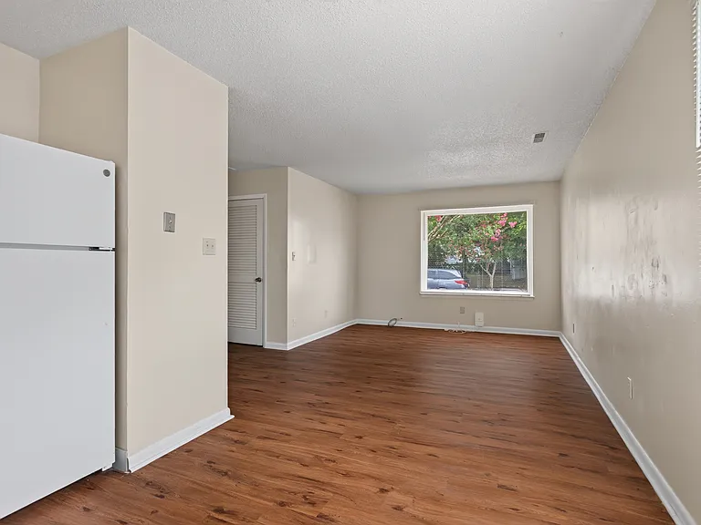2344 Grandy Ave #B — Photo 4