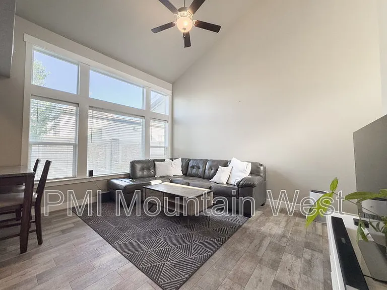 12702 S Stone Heights Dr — Photo 4