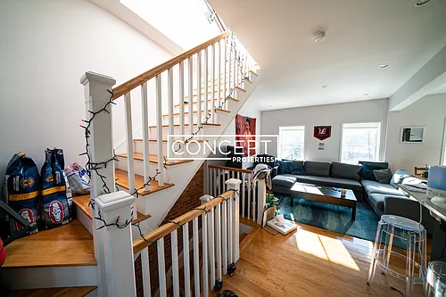 11 Highland Park Ave #Penthouse 2 Photo 1