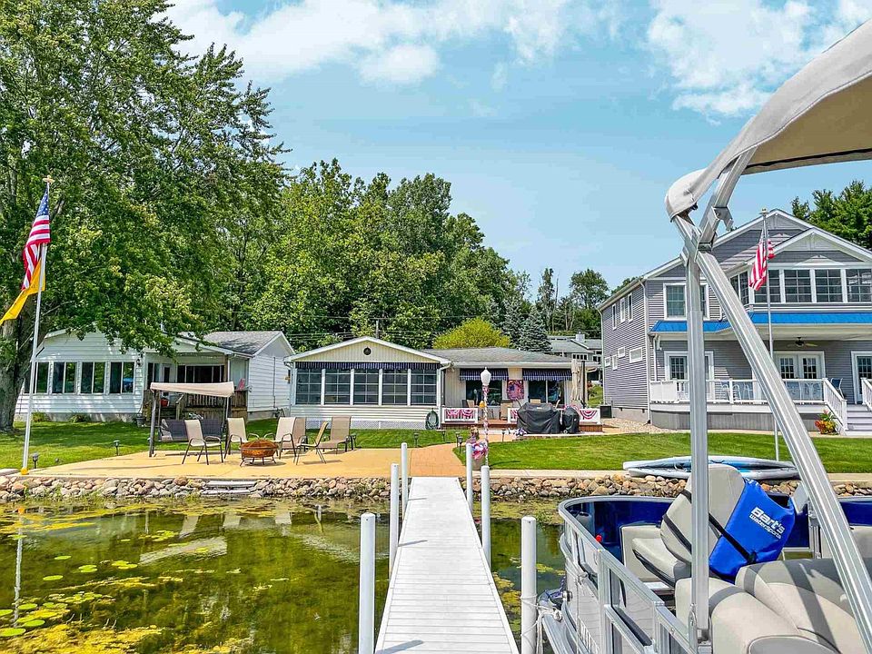 Sechrist Lakefront Home