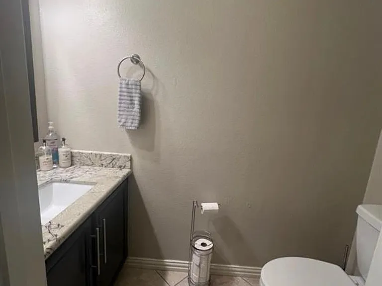 18710 Sandelford Dr — Photo 9