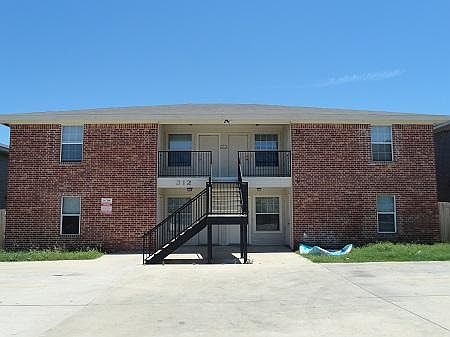 2nd image of 312 S 40th St APT D