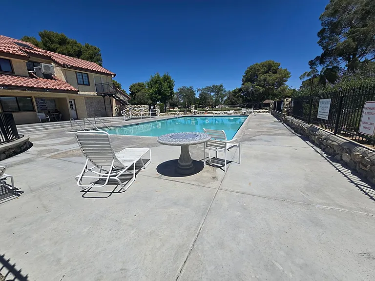 418 Mount Baldy Cir — Photo 19