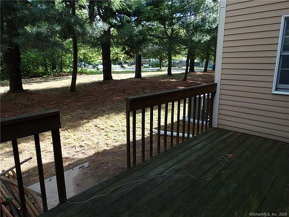 4th image of 3 Fox Hollow Dr #3