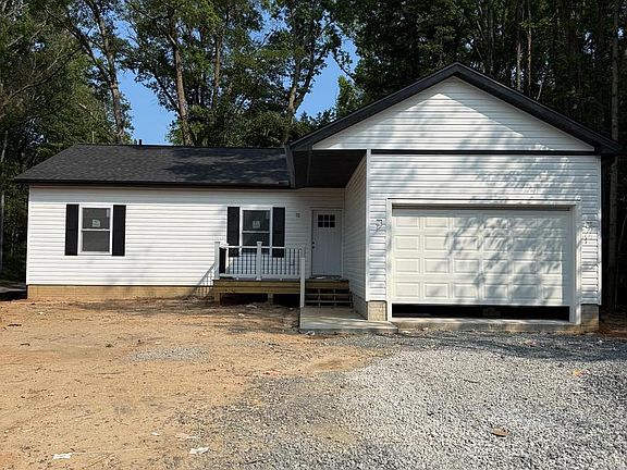 2nd image of 105 Circle Ln