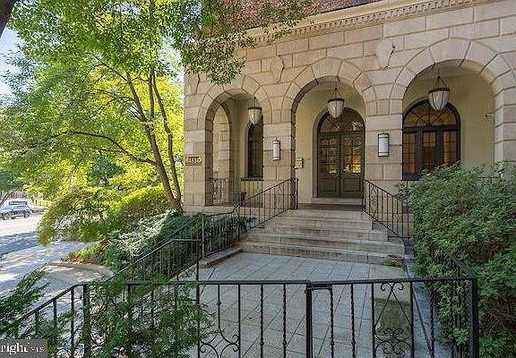 2nd image of 4514 Connecticut Ave NW #204