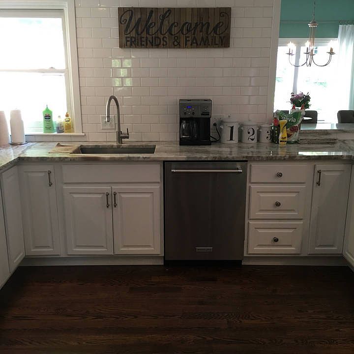 1st image of 1106 E Chestnut St