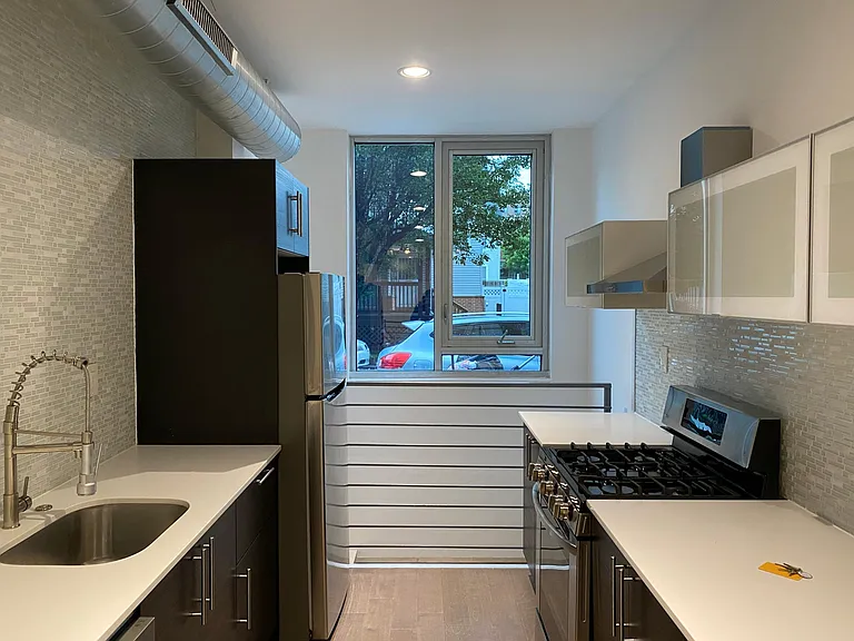 1625 N 7th St #1 — Photo 7