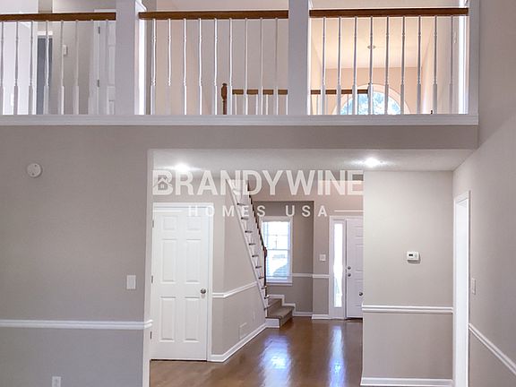 5th image of 777 Amroth Ct