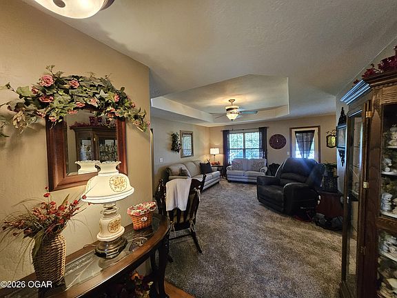 5th image of 206 Prairie Ln