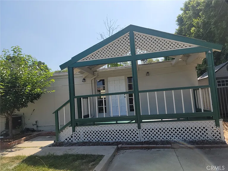 4934 E Glen Arran Ln — Photo 2