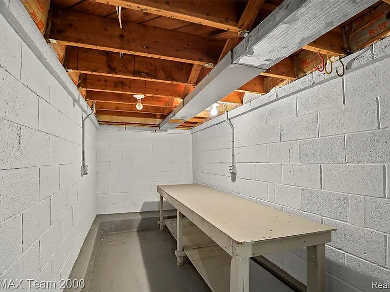 3130 Chestnut St — Photo 24