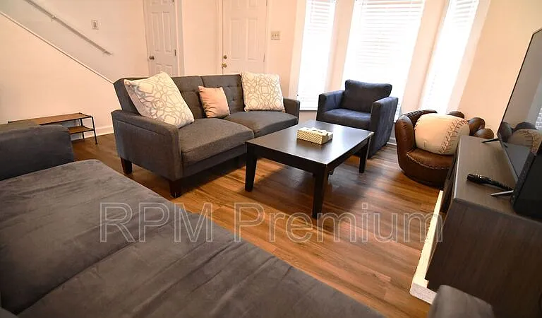 1795 Boulevard De Province #A — Photo 8