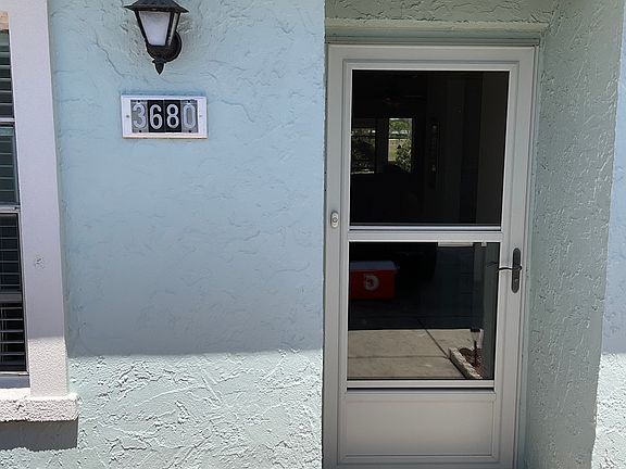 2nd image of 3680 Trophy Blvd