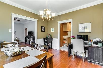 4th image of 3172 N Pine Grove Ave #2